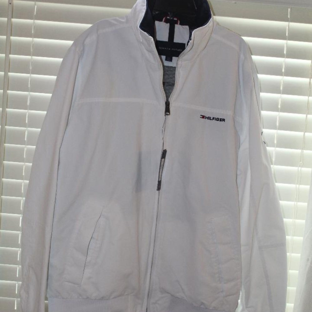 Mens Hilfiger jacket sz.L,White/navy blue